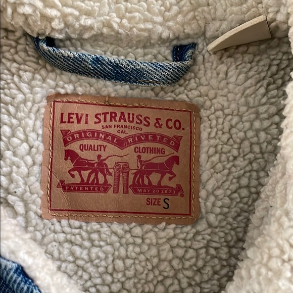 Levi's Light Blue Denim Sherpa Jacket - Picture 2 of 3